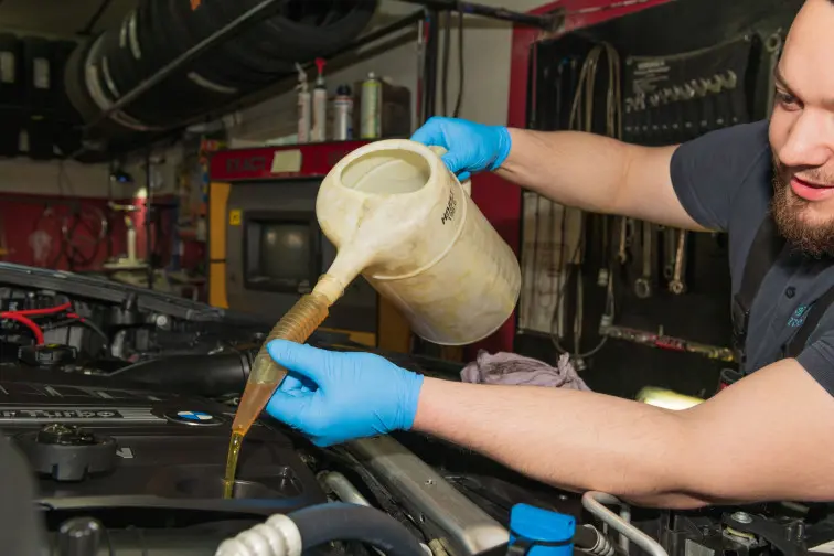 Autoservice Pekutech Reifen + Service und Autowerkstatt Ottenbach